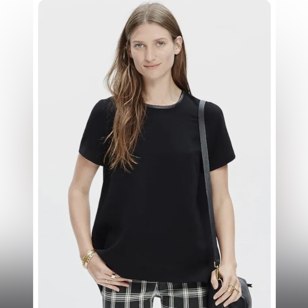 Madewell Leather Trim Tailored Tee in Black. Size Small